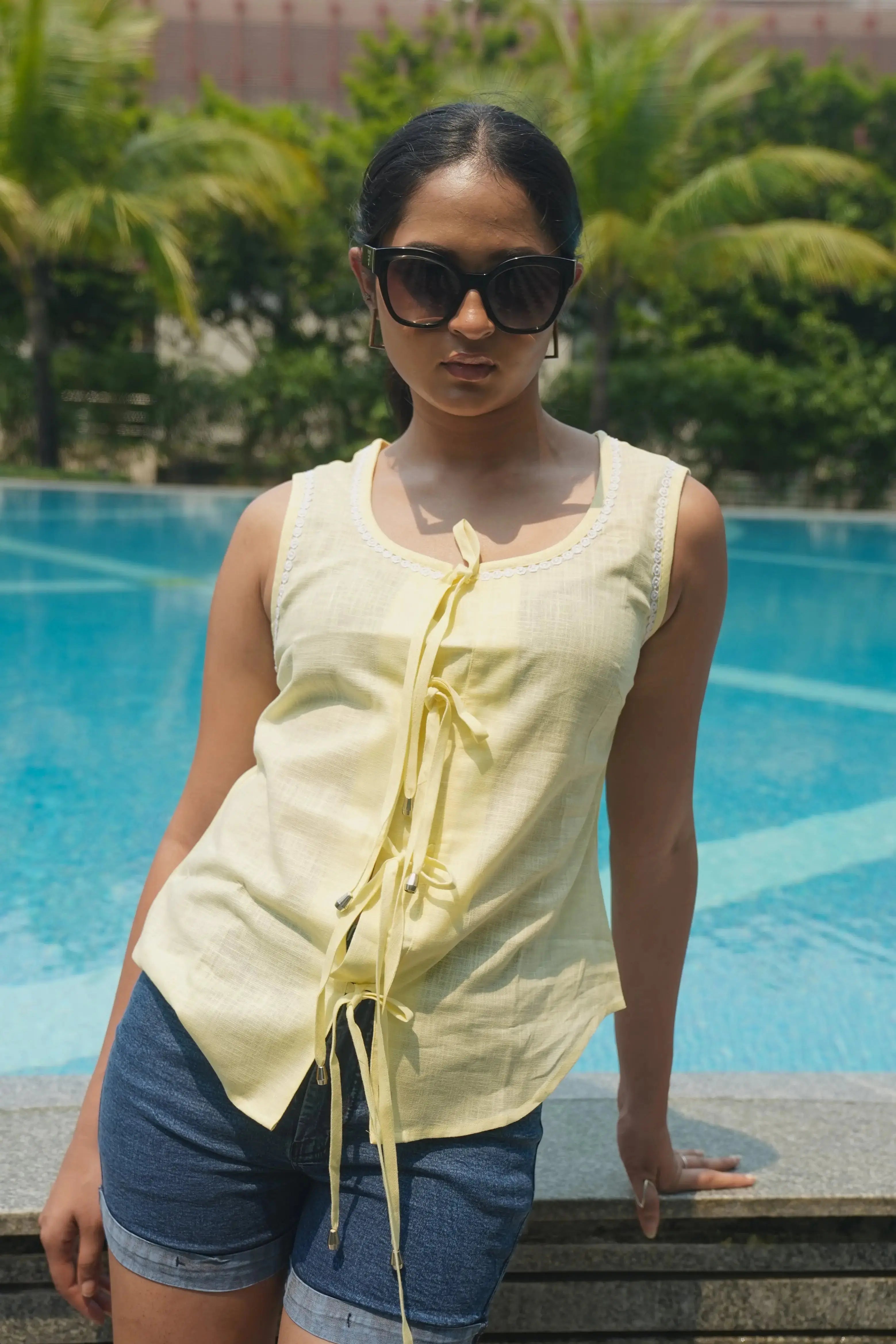 Light Yellow casual Sleeveless Top DLPL